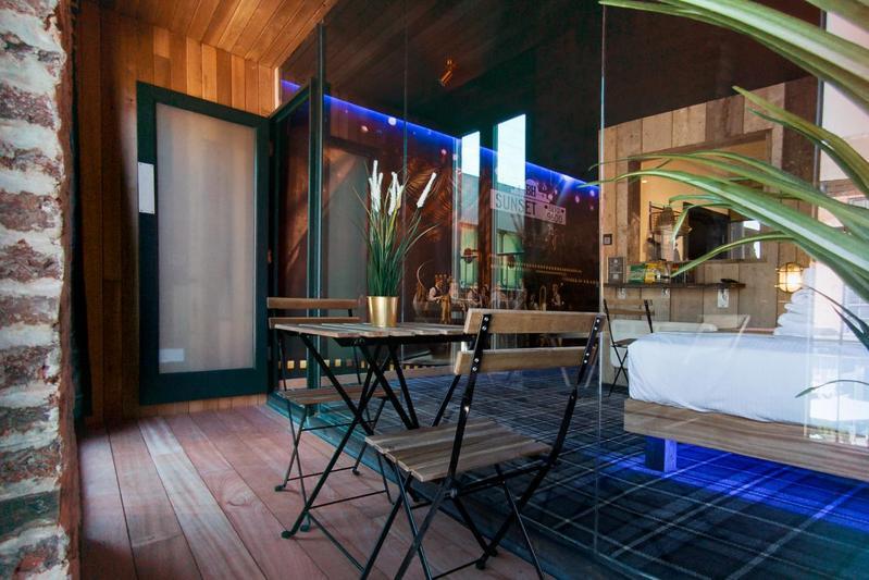 Sunset Boulevard - Double Bedroom with City View