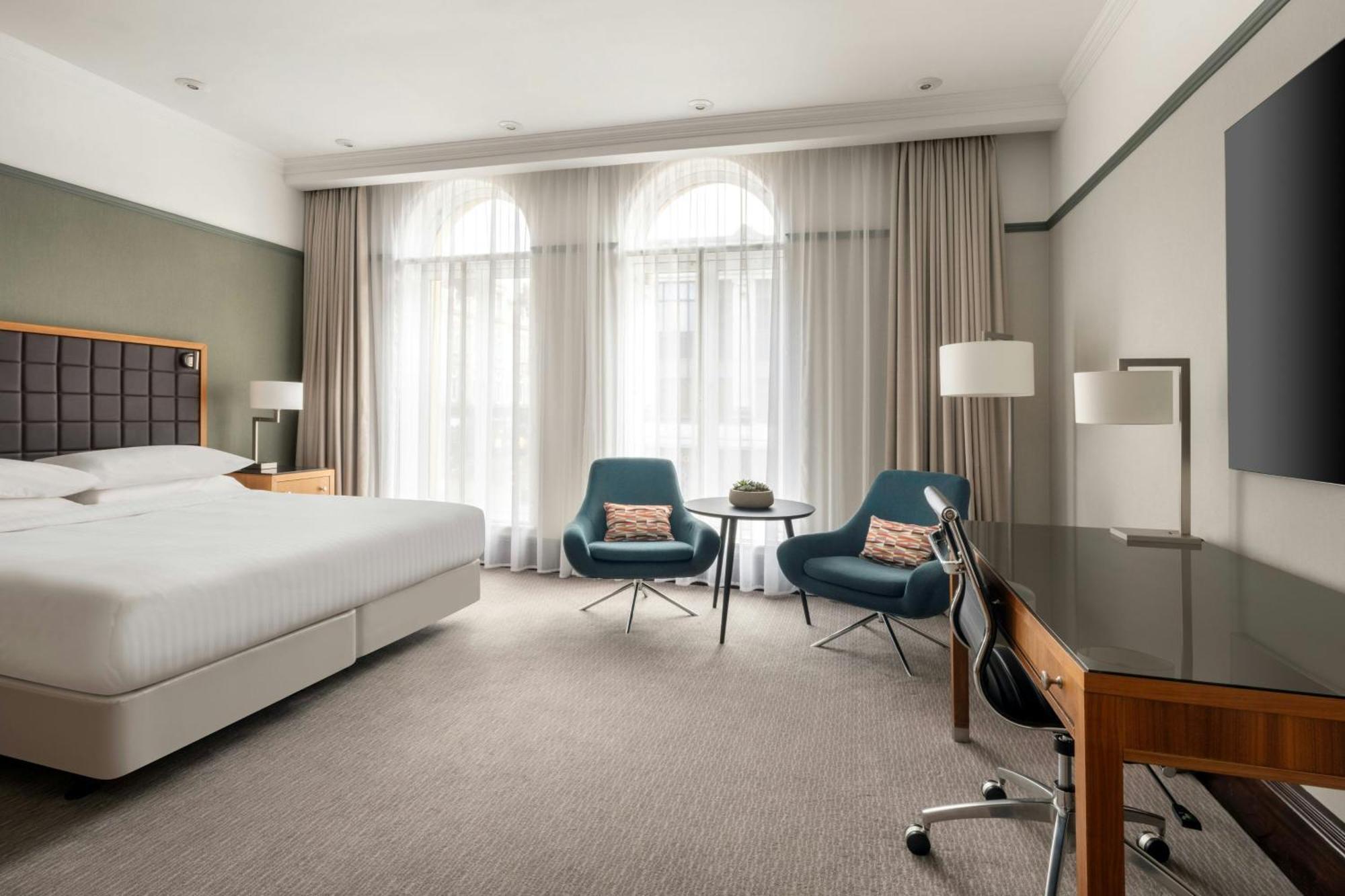Executive King Room Executive Lounge Access