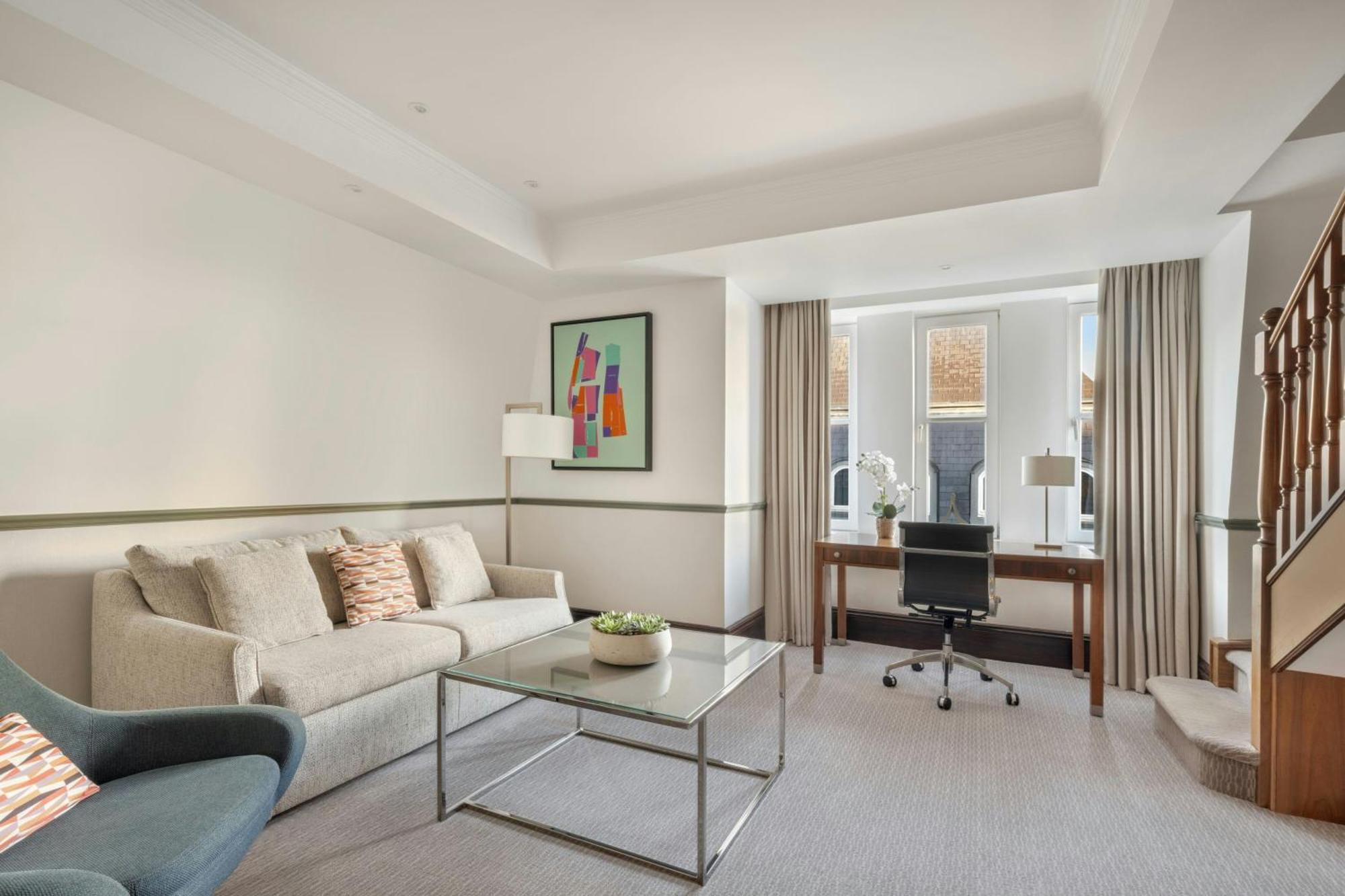 Rochester Suite City View Executive Lounge Access