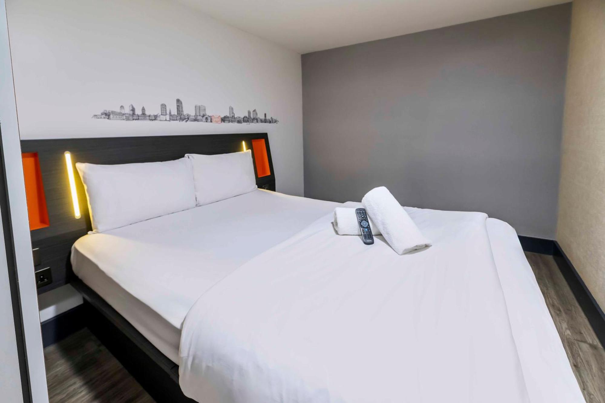 Standard Double Room No Window