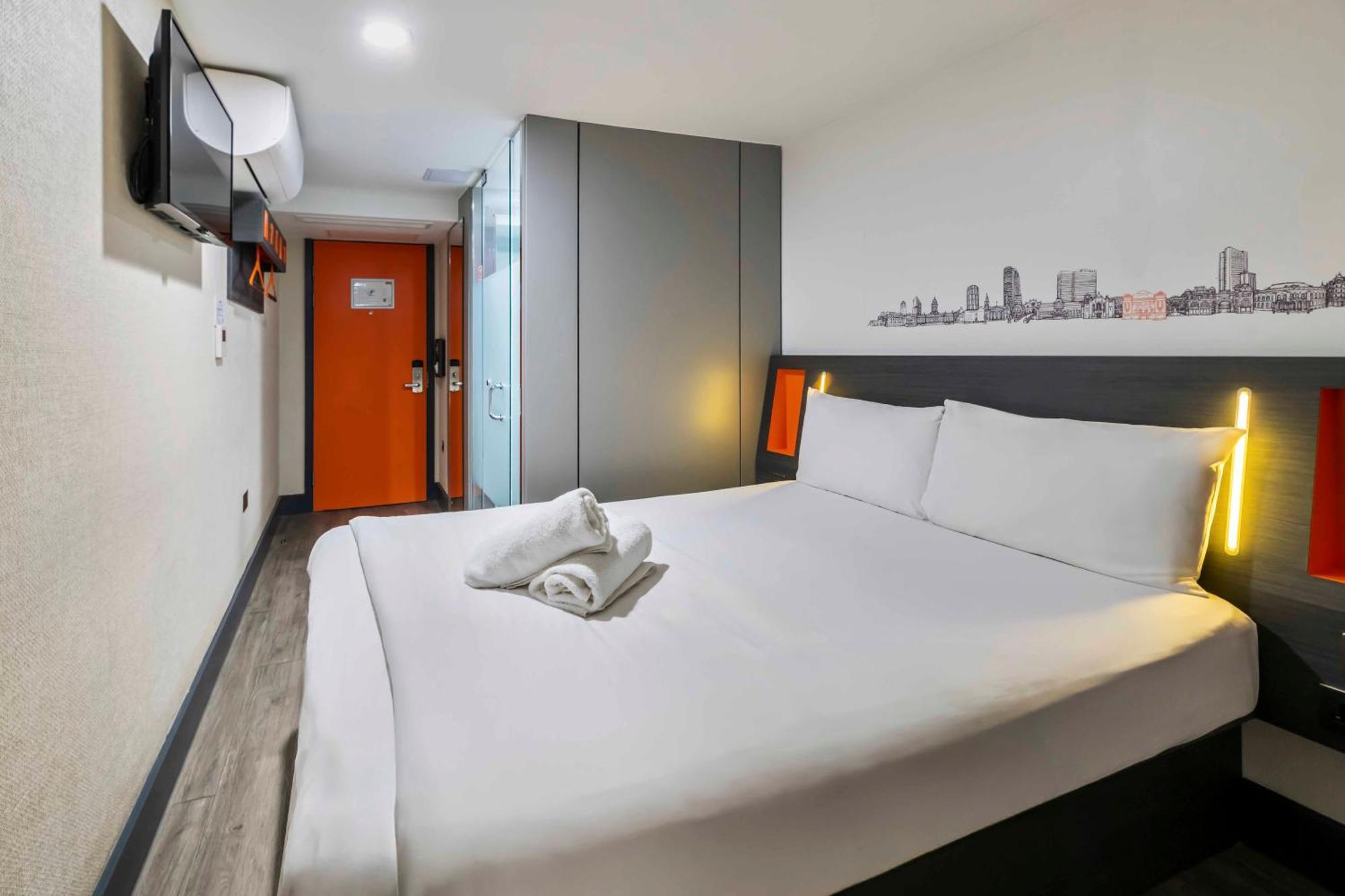 Standard Double Room No Window