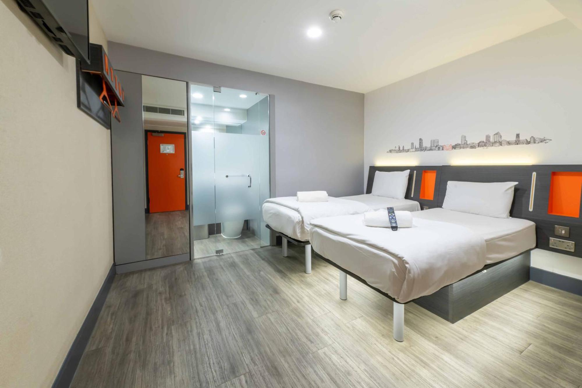Twin Room No Window