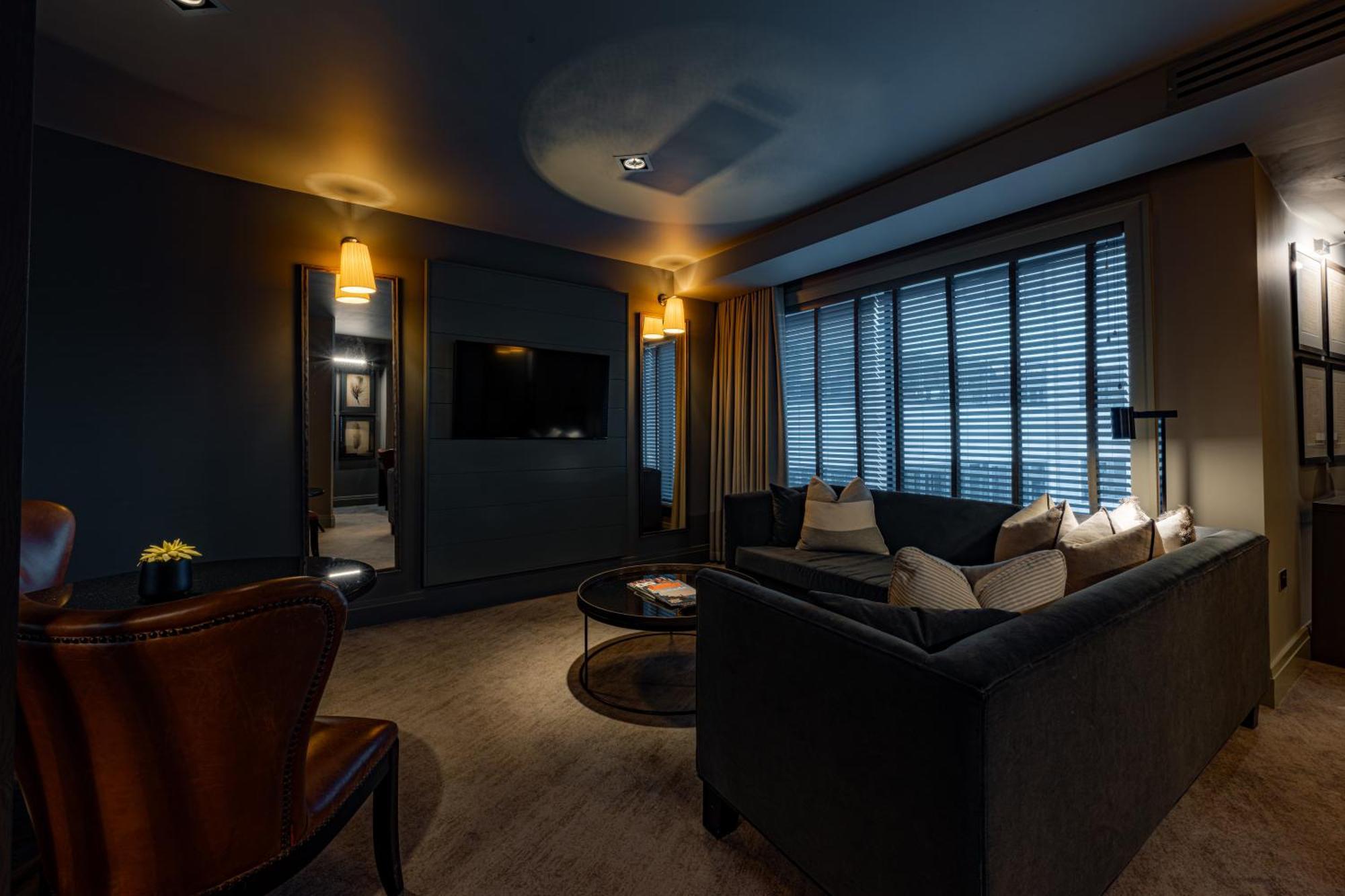 Signature Suite