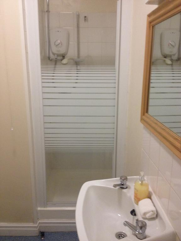 Twin Room with Shared Bathroom