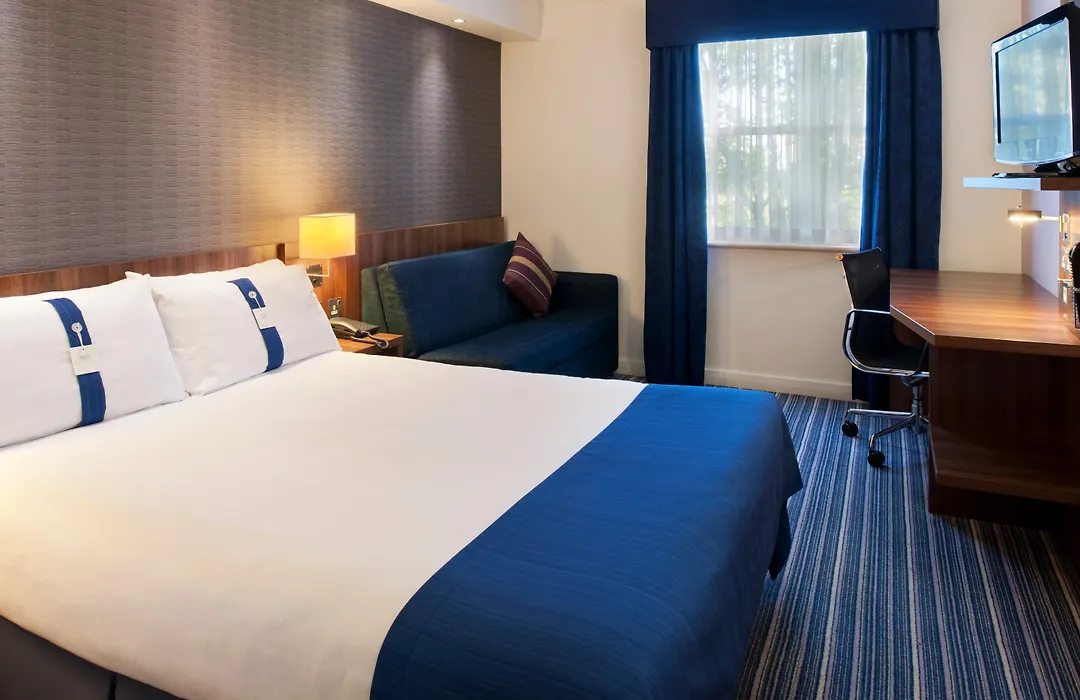 Holiday Inn Express Leeds-East By Ihg-1