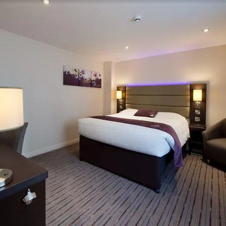Premier Inn Leeds City Centre-2