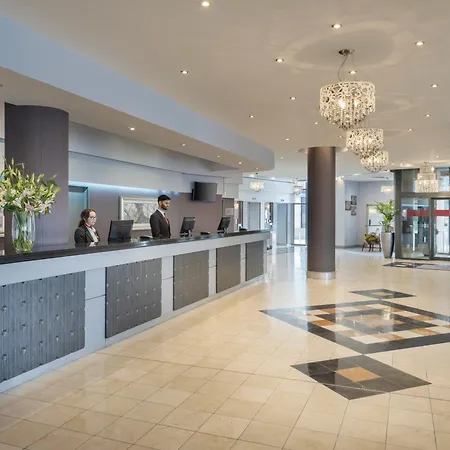 Leonardo Hotel Leeds-3