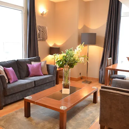 Quebecs Luxury Apartments-3