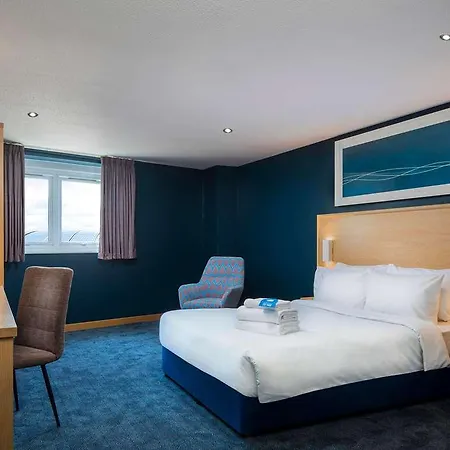 Travelodge Leeds Central-2