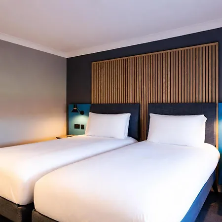 Village Hotel Leeds North-3