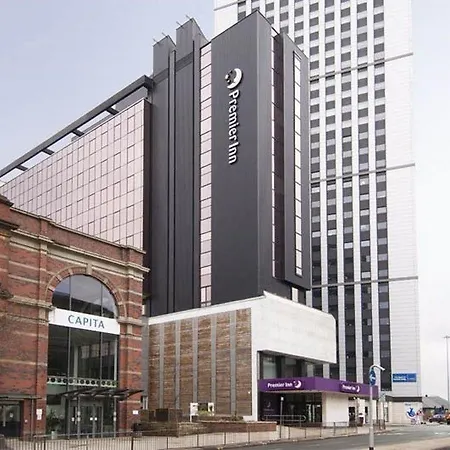 Premier Inn Leeds City Centre - Wellington Street-3