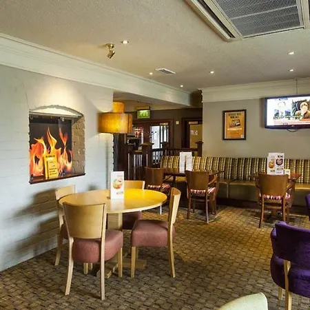 Premier Inn Leeds / Bradford Airport-3