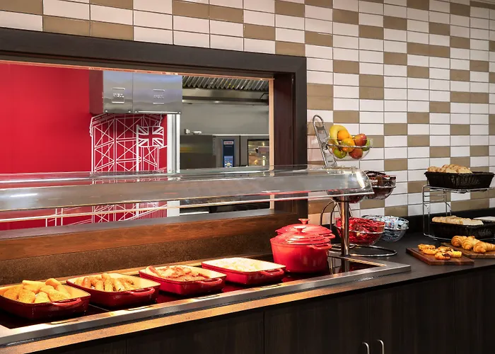 Ramada By Wyndham Leeds East Hotel