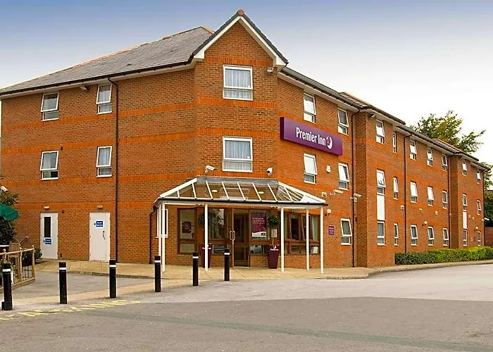 Premier Inn Premier Inn Leeds East
