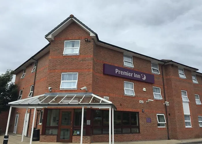 Premier Inn Premier Inn Leeds East